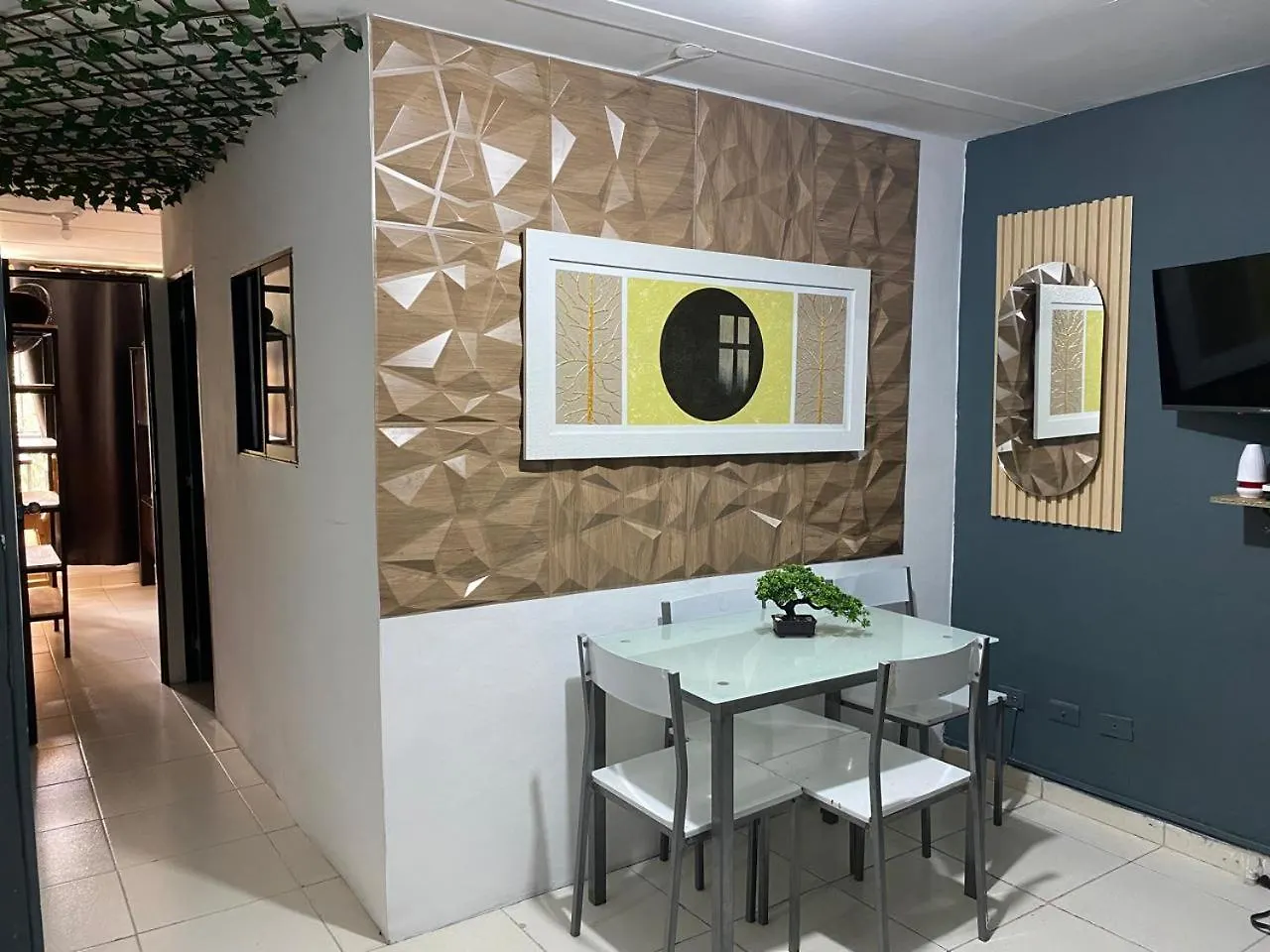 E2V Lindo Apartamento En Laureles Estadio Μεντεγίν